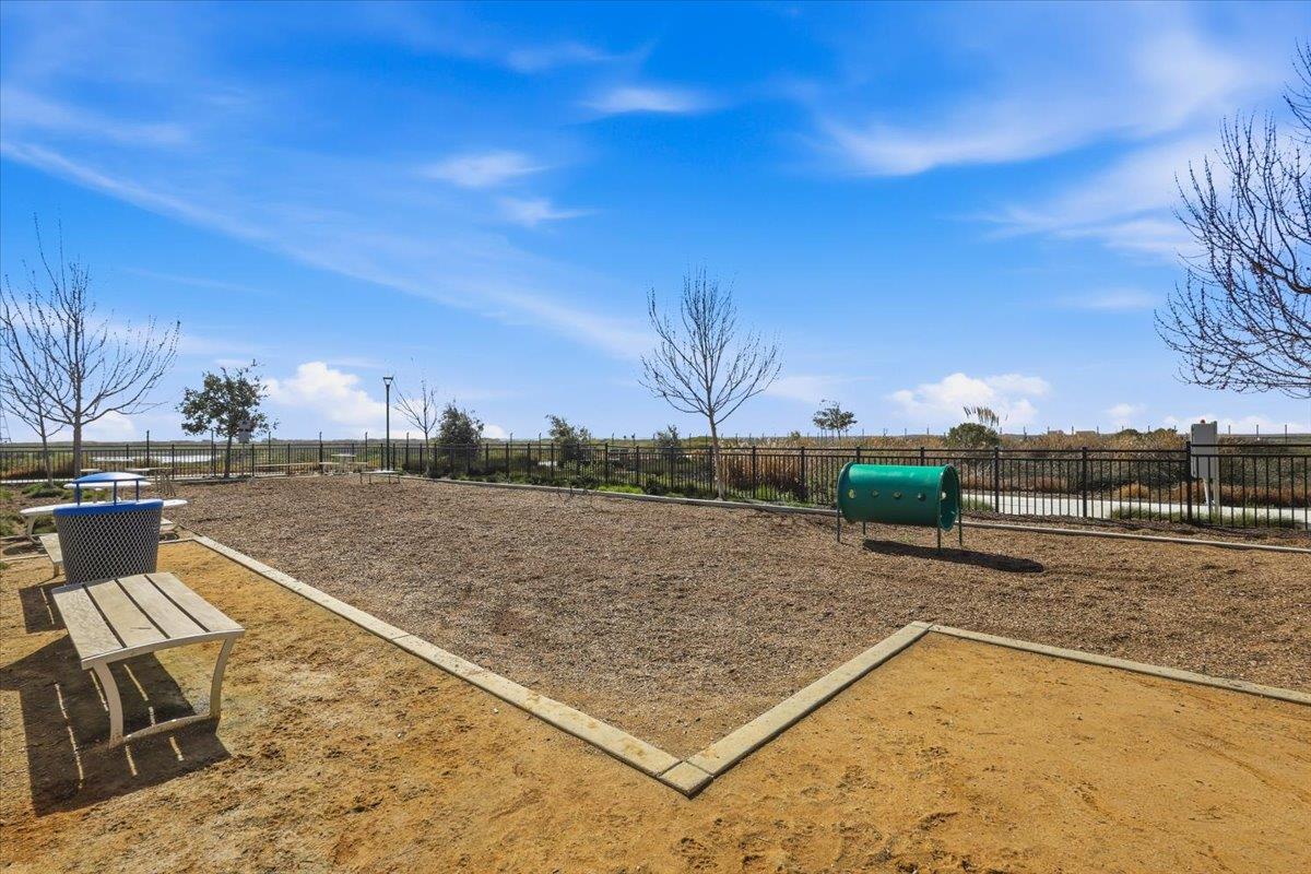 Detail Gallery Image 39 of 40 For 9343 Ocean Park Way, Newark,  CA 94560 - 2 Beds | 2/1 Baths