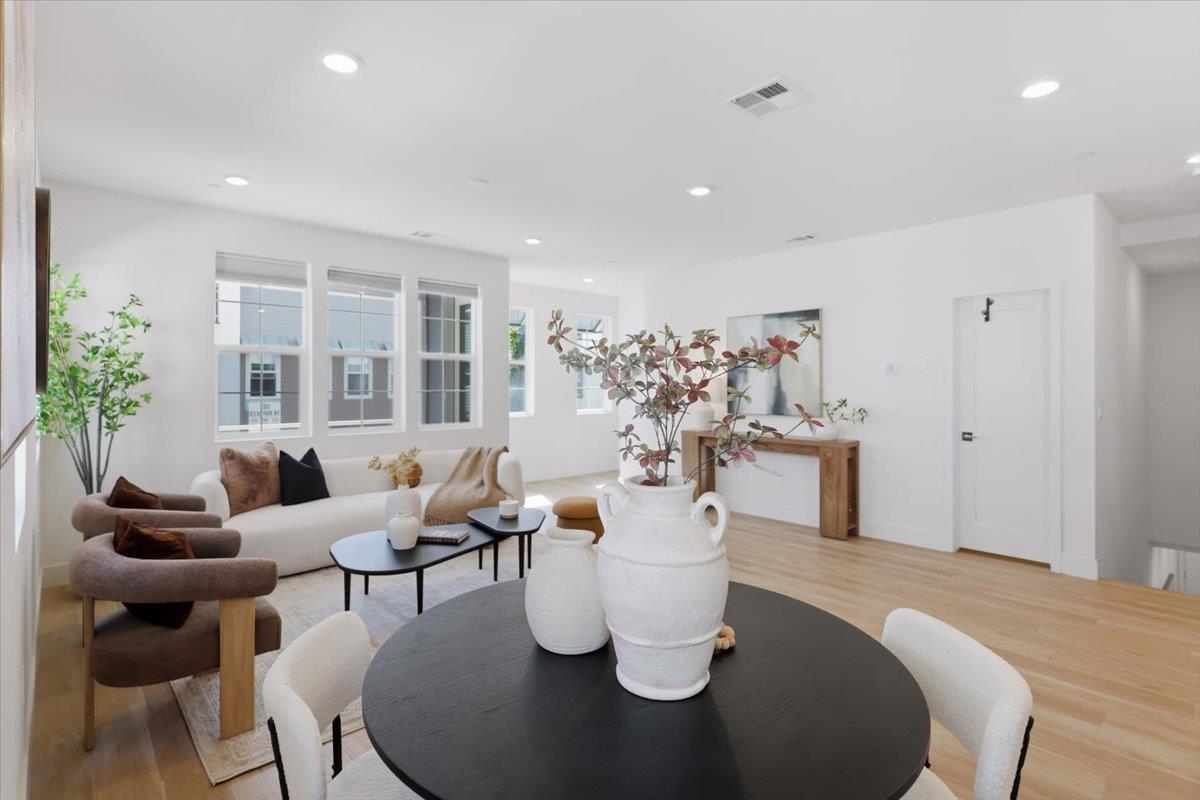 Detail Gallery Image 4 of 40 For 9343 Ocean Park Way, Newark,  CA 94560 - 2 Beds | 2/1 Baths