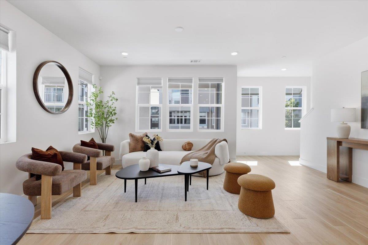 Detail Gallery Image 5 of 40 For 9343 Ocean Park Way, Newark,  CA 94560 - 2 Beds | 2/1 Baths