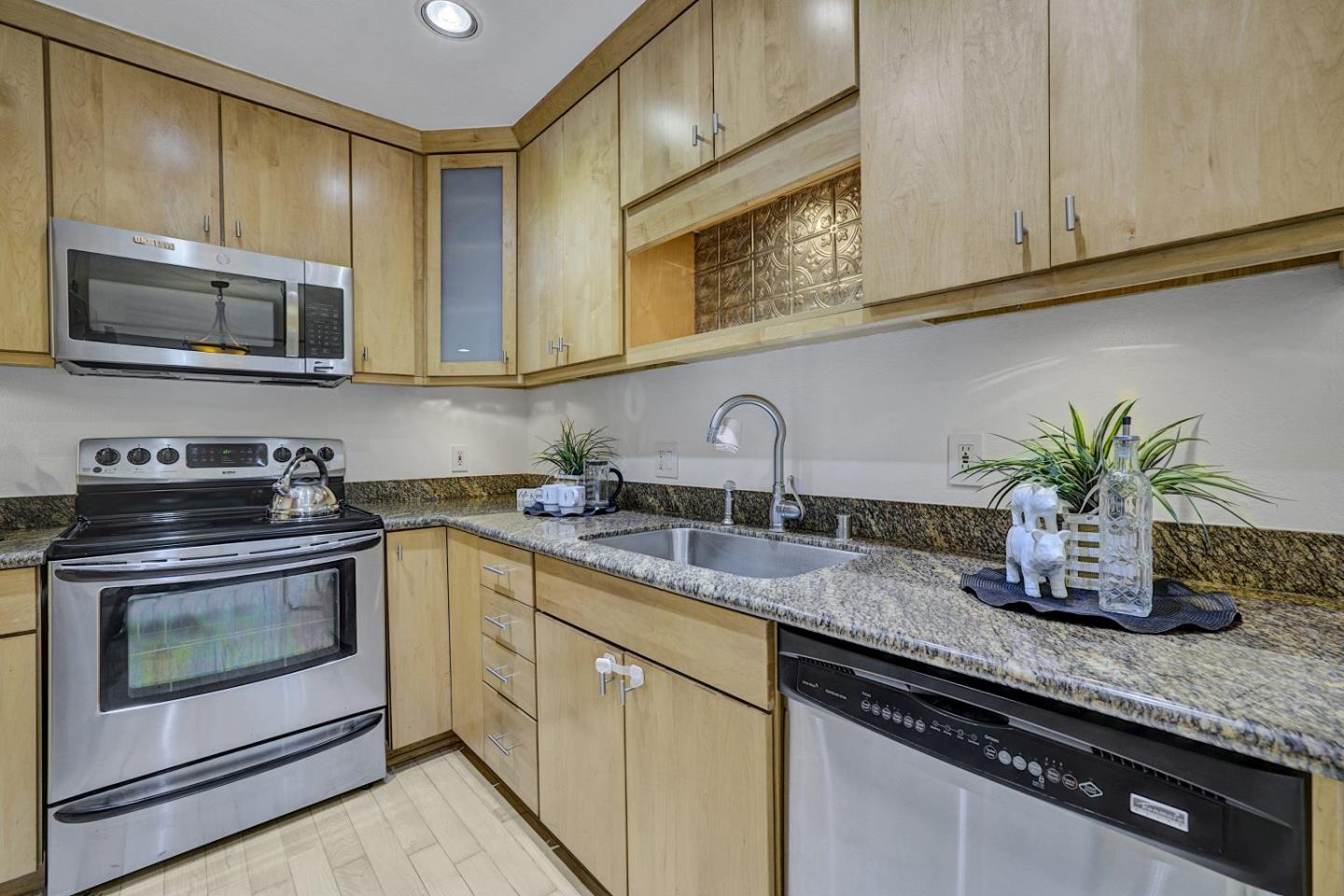 Photo #9: ML82036662 Listing: Photo #9