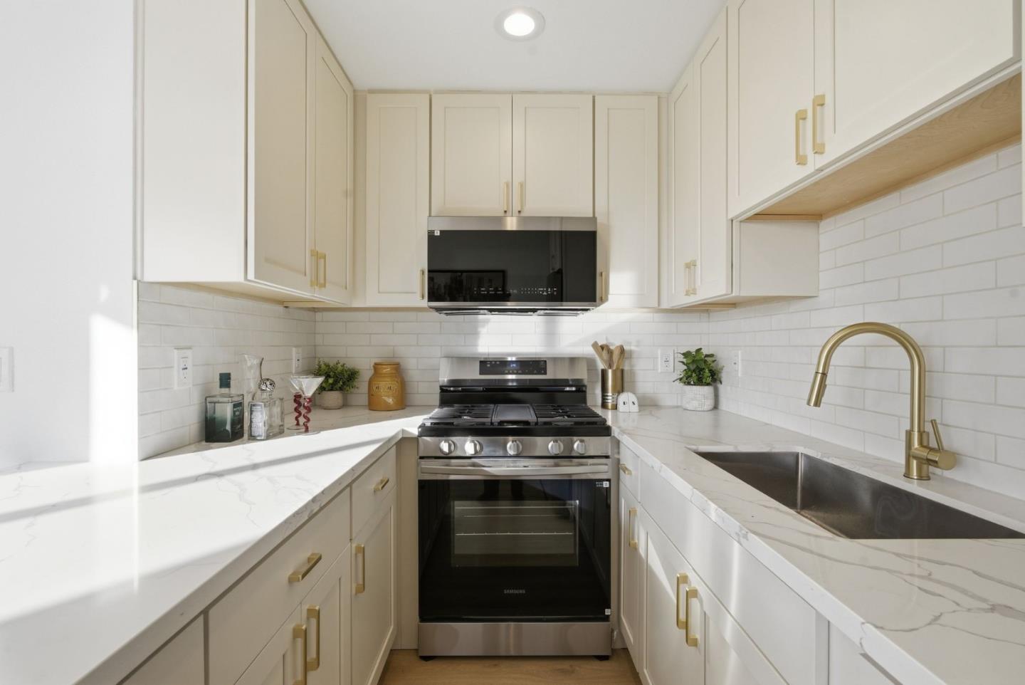 Detail Gallery Image 8 of 54 For 100 Byrne St, Daly City,  CA 94014 - – Beds | – Baths