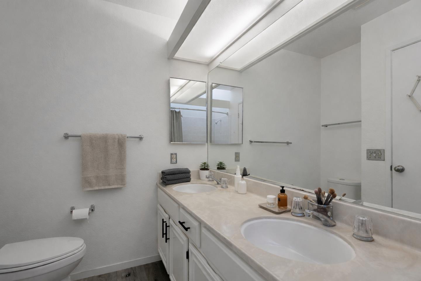 Detail Gallery Image 11 of 21 For 3674 Oakwood Ter #302,  Fremont,  CA 94536 - 1 Beds | 1 Baths