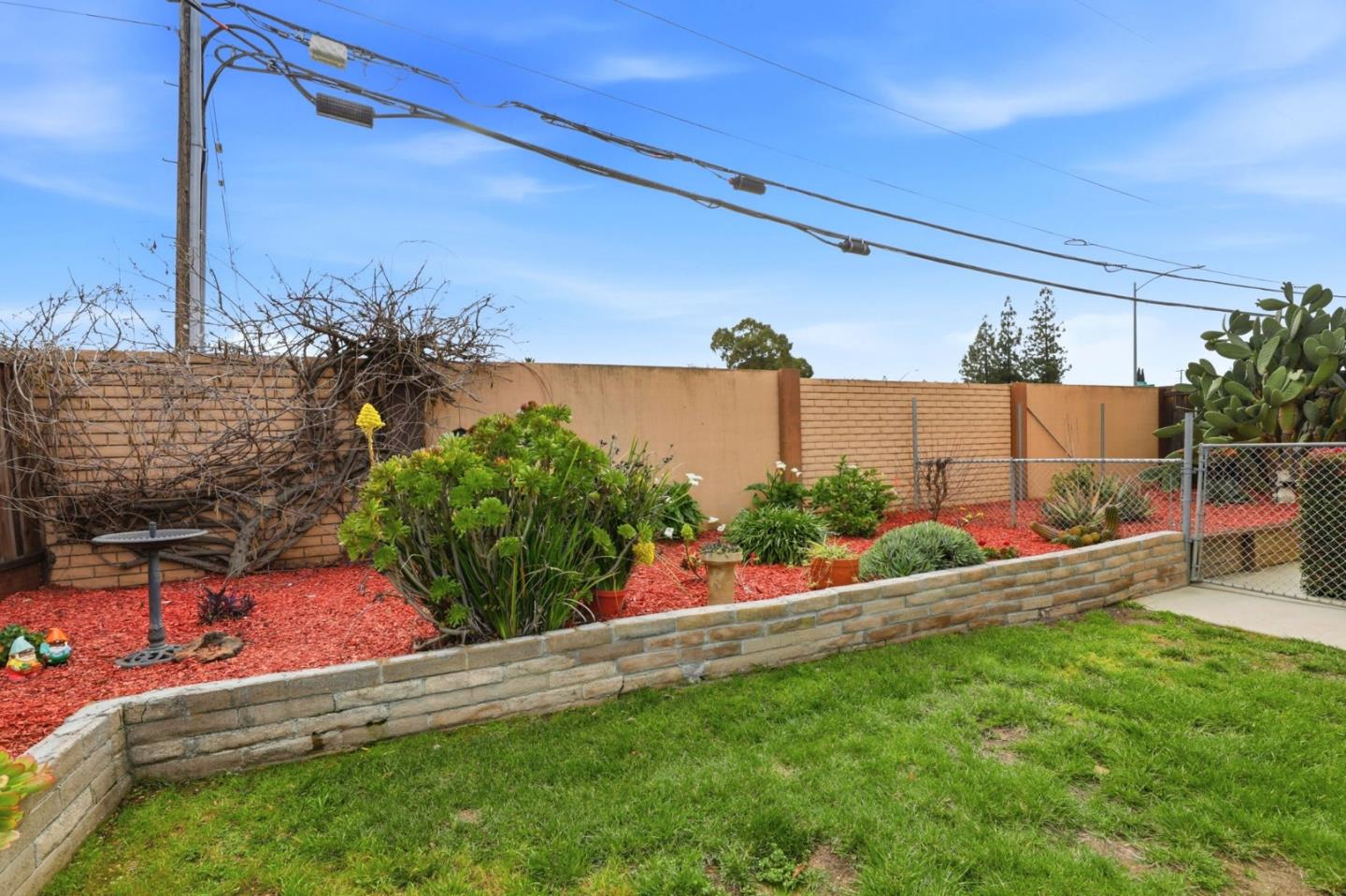 Detail Gallery Image 36 of 38 For 6448 Menlo Dr, San Jose,  CA 95120 - 4 Beds | 2/1 Baths