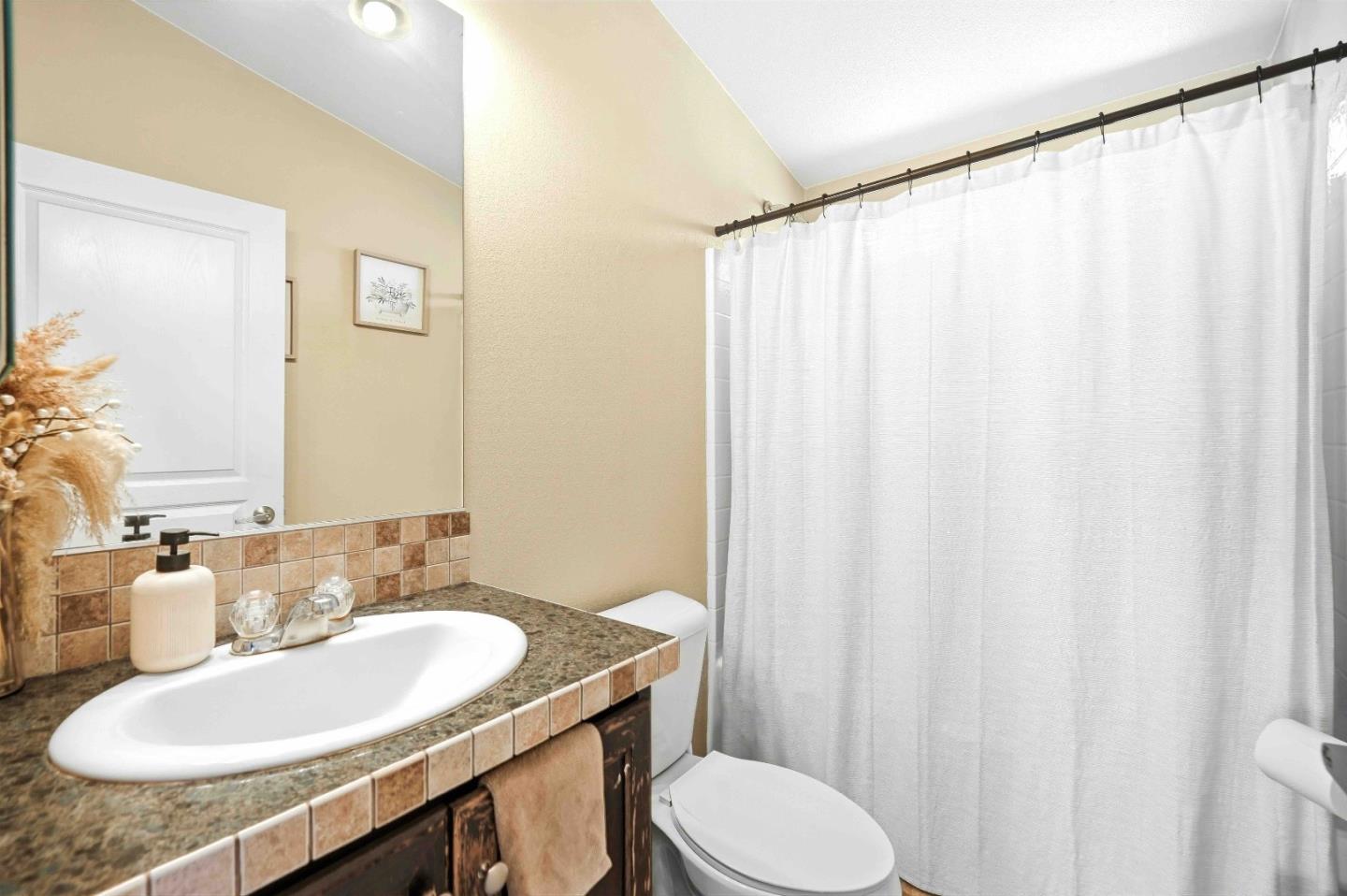 Detail Gallery Image 15 of 34 For 6130 Monterey Rd #203,  San Jose,  CA 95138 - 3 Beds | 2 Baths