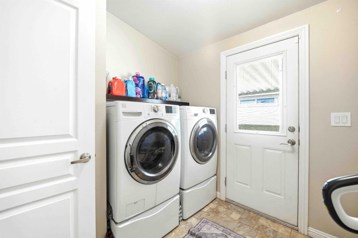 Detail Gallery Image 16 of 34 For 6130 Monterey Rd #203,  San Jose,  CA 95138 - 3 Beds | 2 Baths