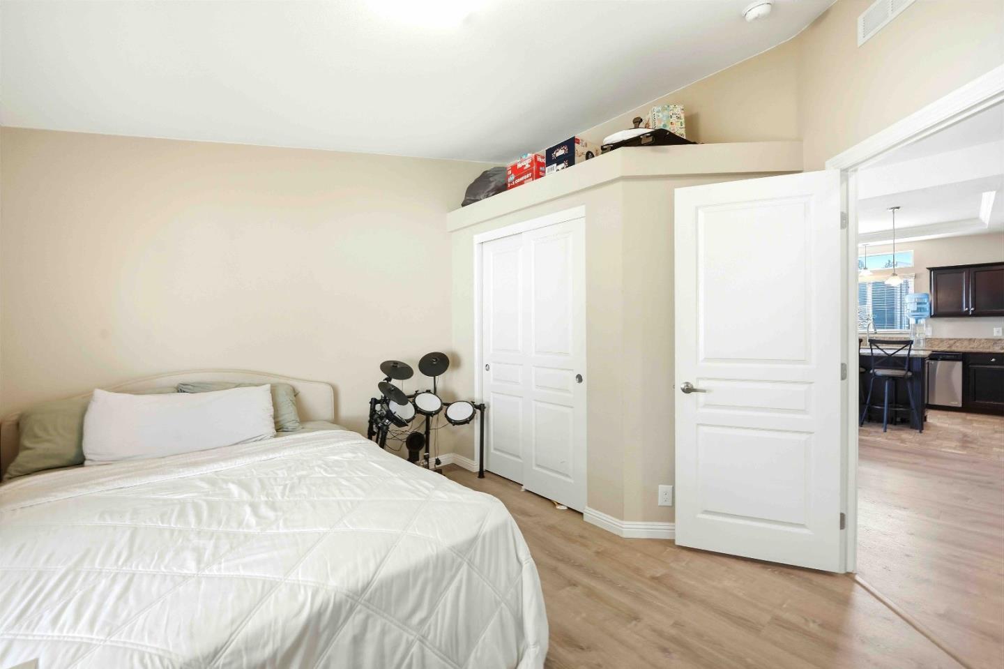 Detail Gallery Image 19 of 34 For 6130 Monterey Rd #203,  San Jose,  CA 95138 - 3 Beds | 2 Baths