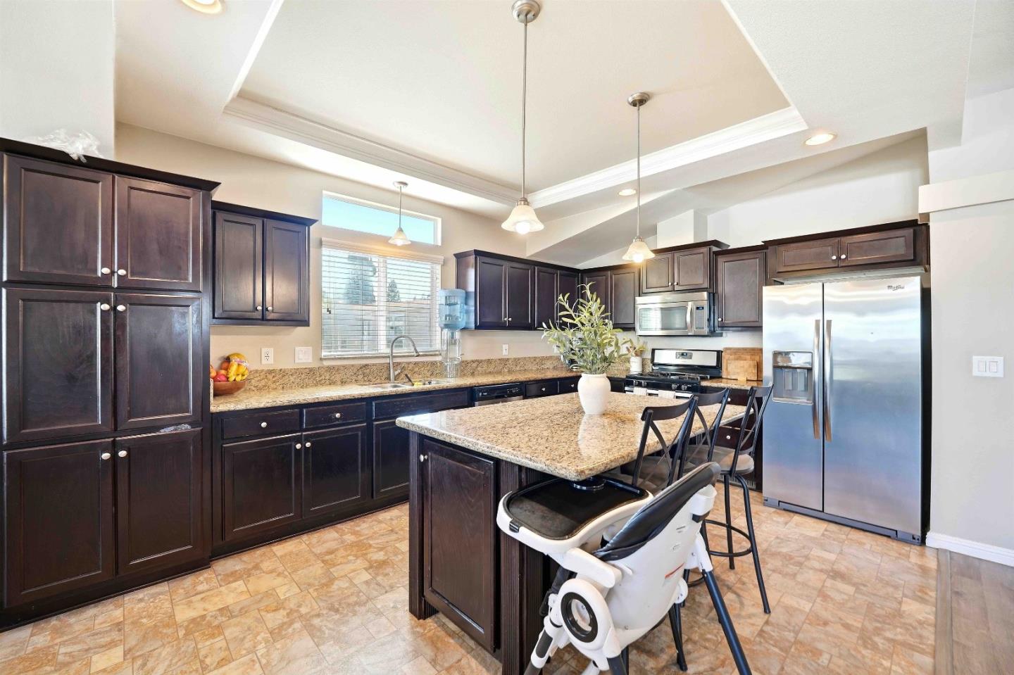 Detail Gallery Image 27 of 34 For 6130 Monterey Rd #203,  San Jose,  CA 95138 - 3 Beds | 2 Baths