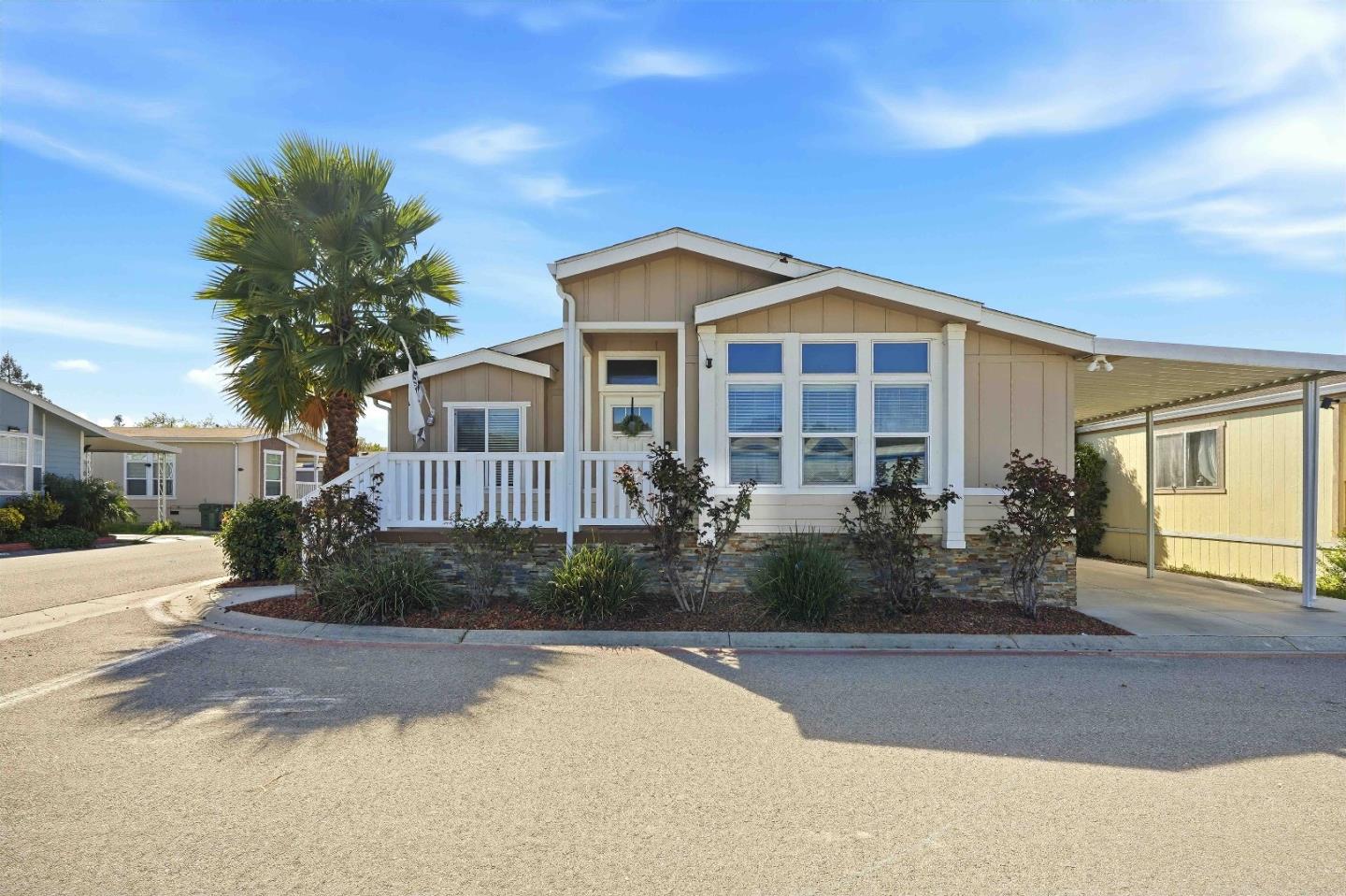 Detail Gallery Image 5 of 34 For 6130 Monterey Rd #203,  San Jose,  CA 95138 - 3 Beds | 2 Baths