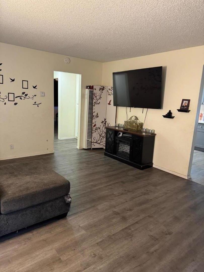 Detail Gallery Image 5 of 10 For 1757 De Marietta Ave, San Jose,  CA 95126 - – Beds | – Baths