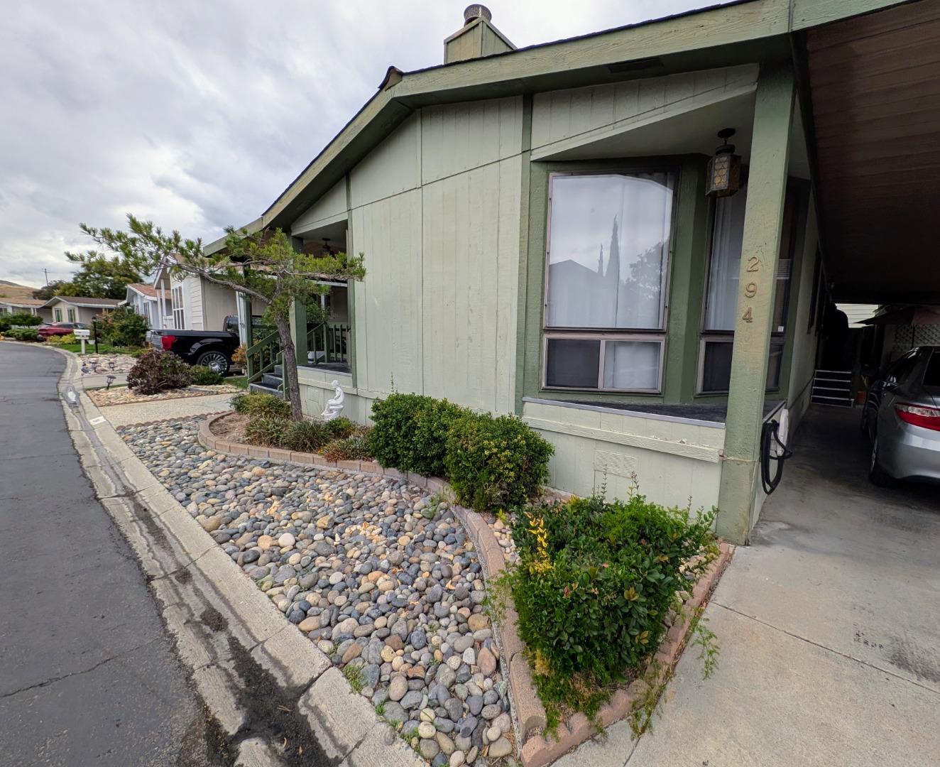 Front Image Thumbnail for ML82036669