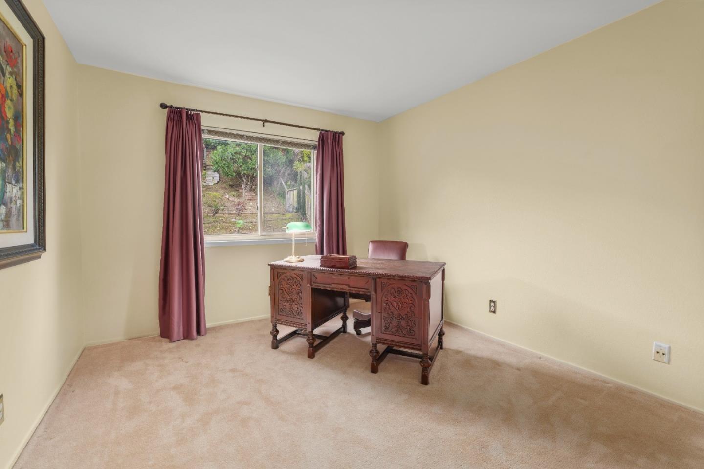 Detail Gallery Image 26 of 36 For 25638 West Camino Vista, Hayward,  CA 94541 - 4 Beds | 2/1 Baths