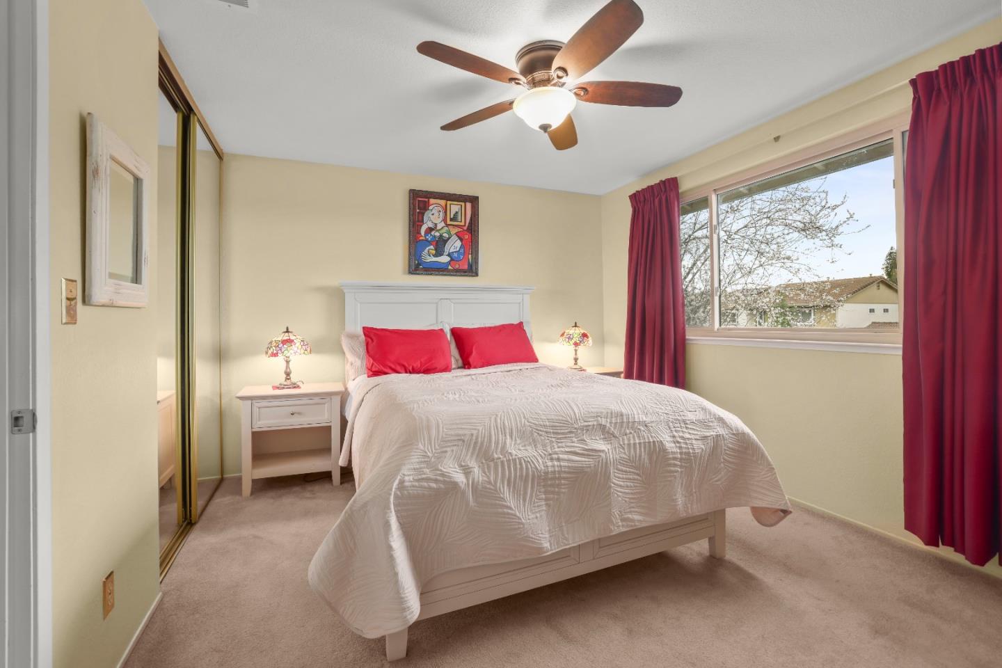 Detail Gallery Image 28 of 36 For 25638 West Camino Vista, Hayward,  CA 94541 - 4 Beds | 2/1 Baths