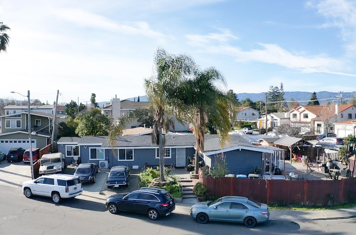 Detail Gallery Image 3 of 51 For 18940 Loree Ave, Cupertino,  CA 95014 - 5 Beds | 3 Baths