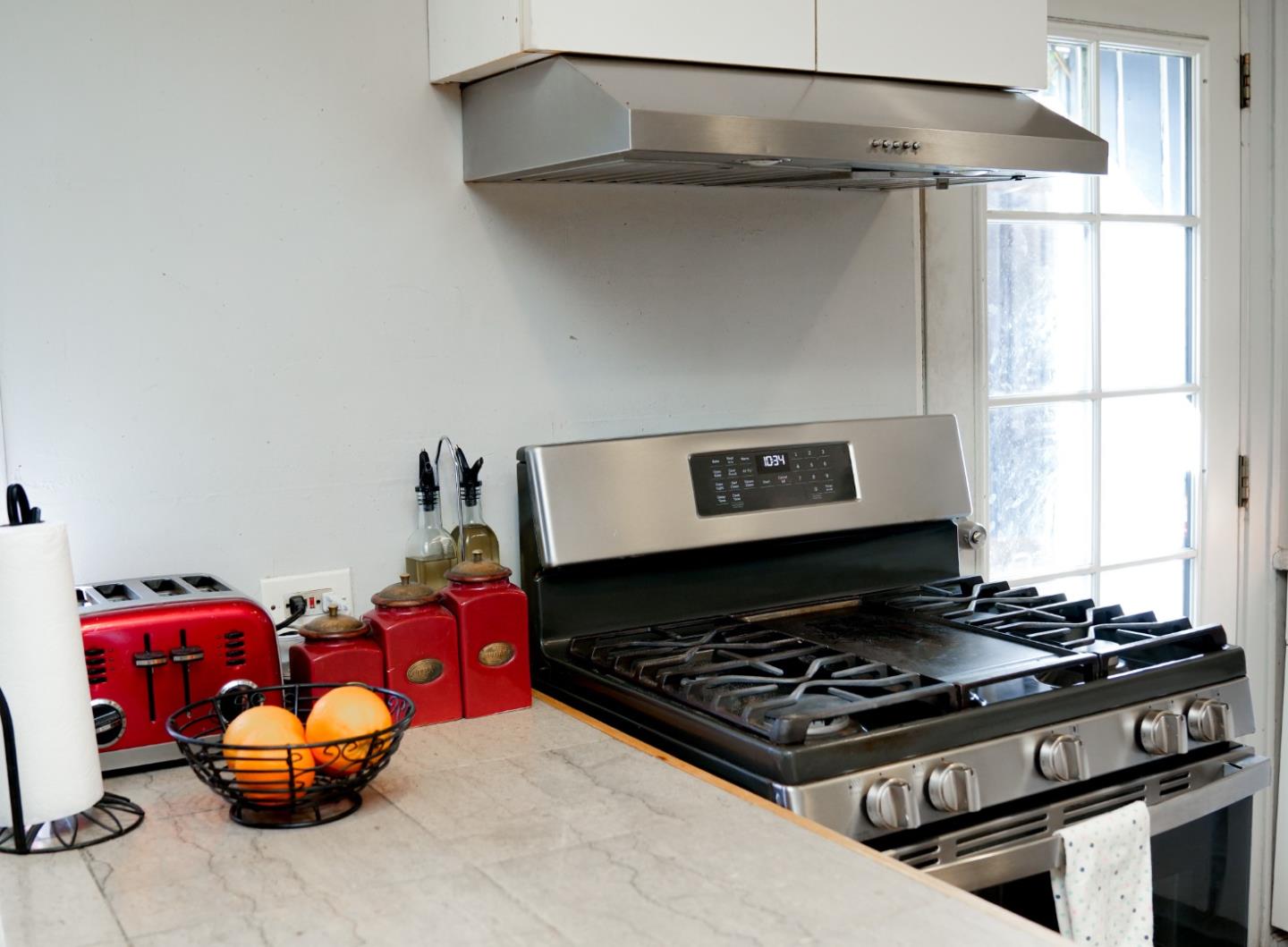 Detail Gallery Image 5 of 51 For 18940 Loree Ave, Cupertino,  CA 95014 - 5 Beds | 3 Baths