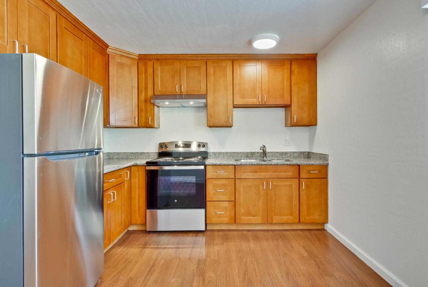 Detail Gallery Image 7 of 14 For 7537 Rogers Ln #3,  Gilroy,  CA 95020 - 2 Beds | 1 Baths