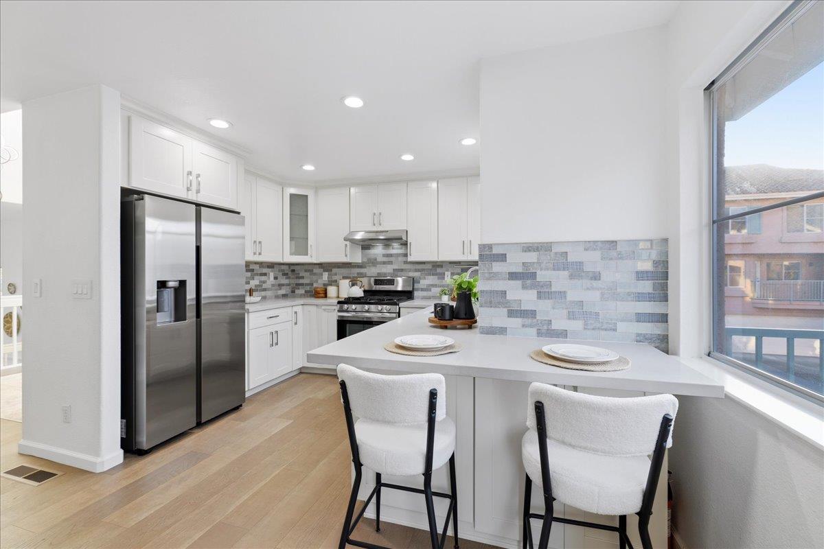 Detail Gallery Image 33 of 68 For 6031 Commerce Dr #7,  Fremont,  CA 94555 - 3 Beds | 3 Baths