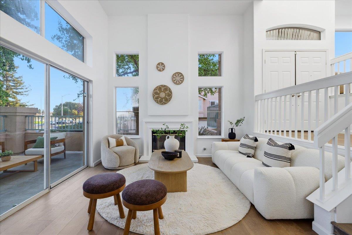 Detail Gallery Image 8 of 68 For 6031 Commerce Dr #7,  Fremont,  CA 94555 - 3 Beds | 3 Baths