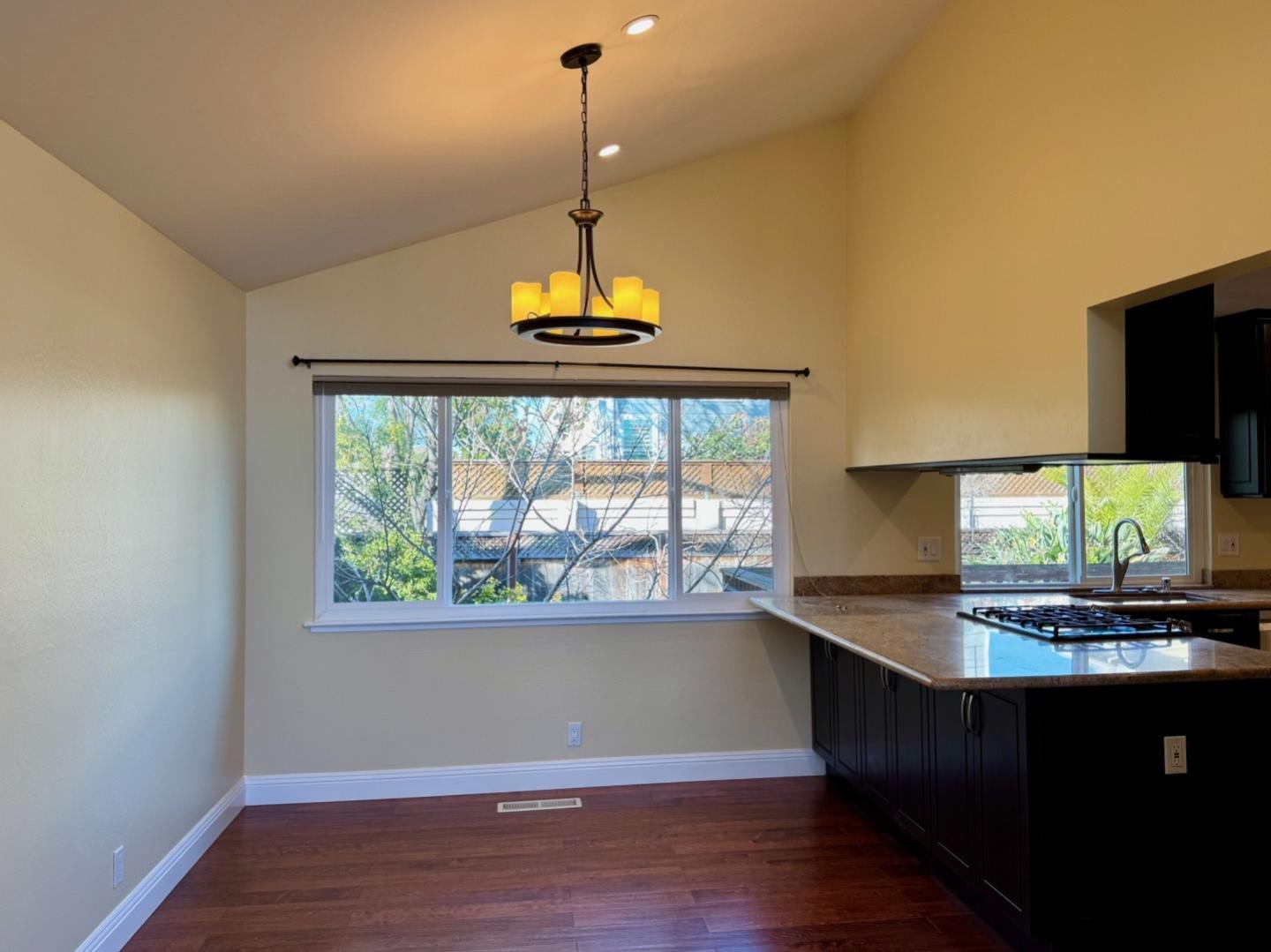 Detail Gallery Image 6 of 40 For 775 Ajax Dr, Sunnyvale,  CA 94086 - 4 Beds | 2/1 Baths