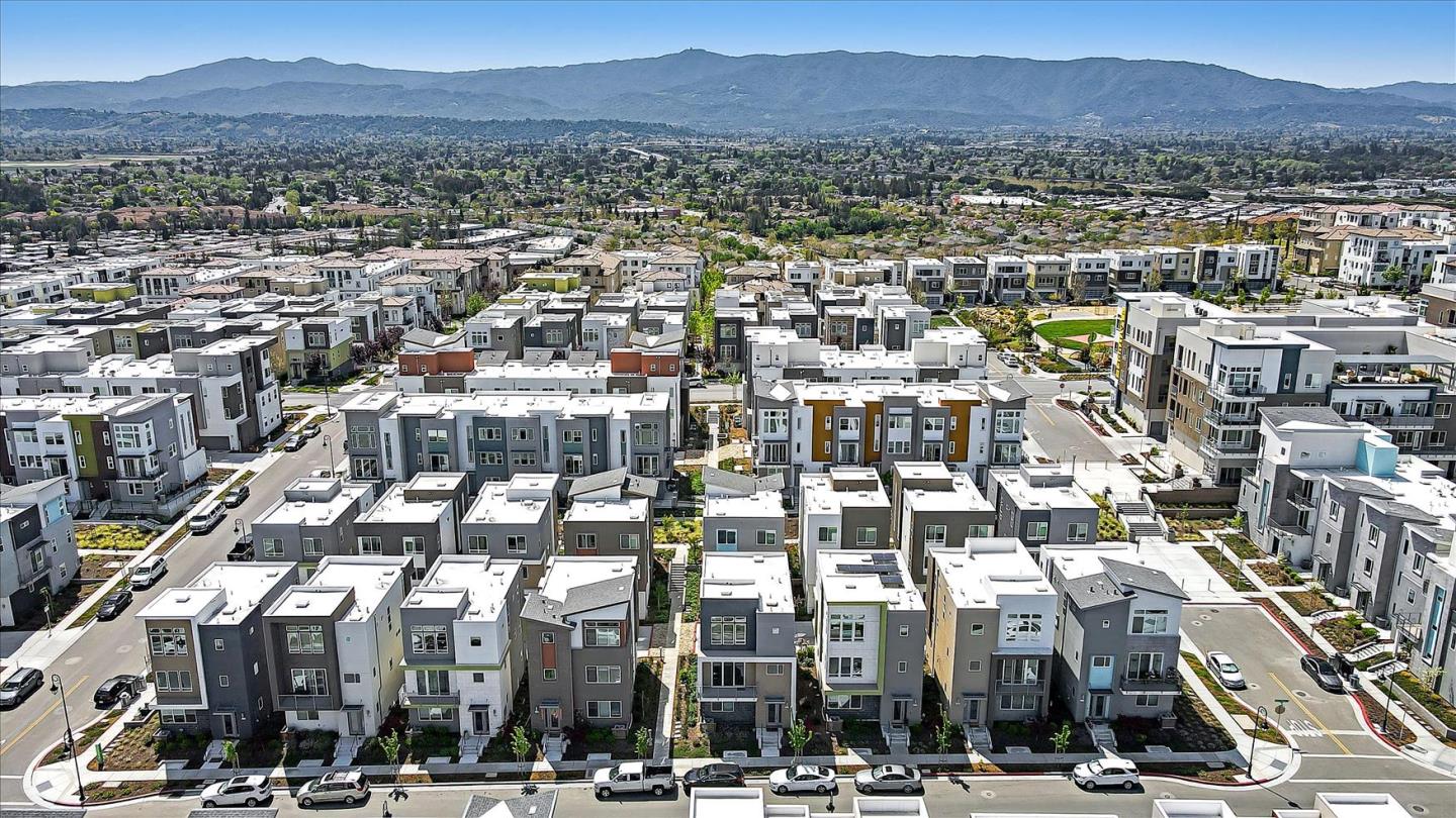 Detail Gallery Image 25 of 28 For 176 Agustin Narvaez St, San Jose,  CA 95136 - 5 Beds | 4 Baths