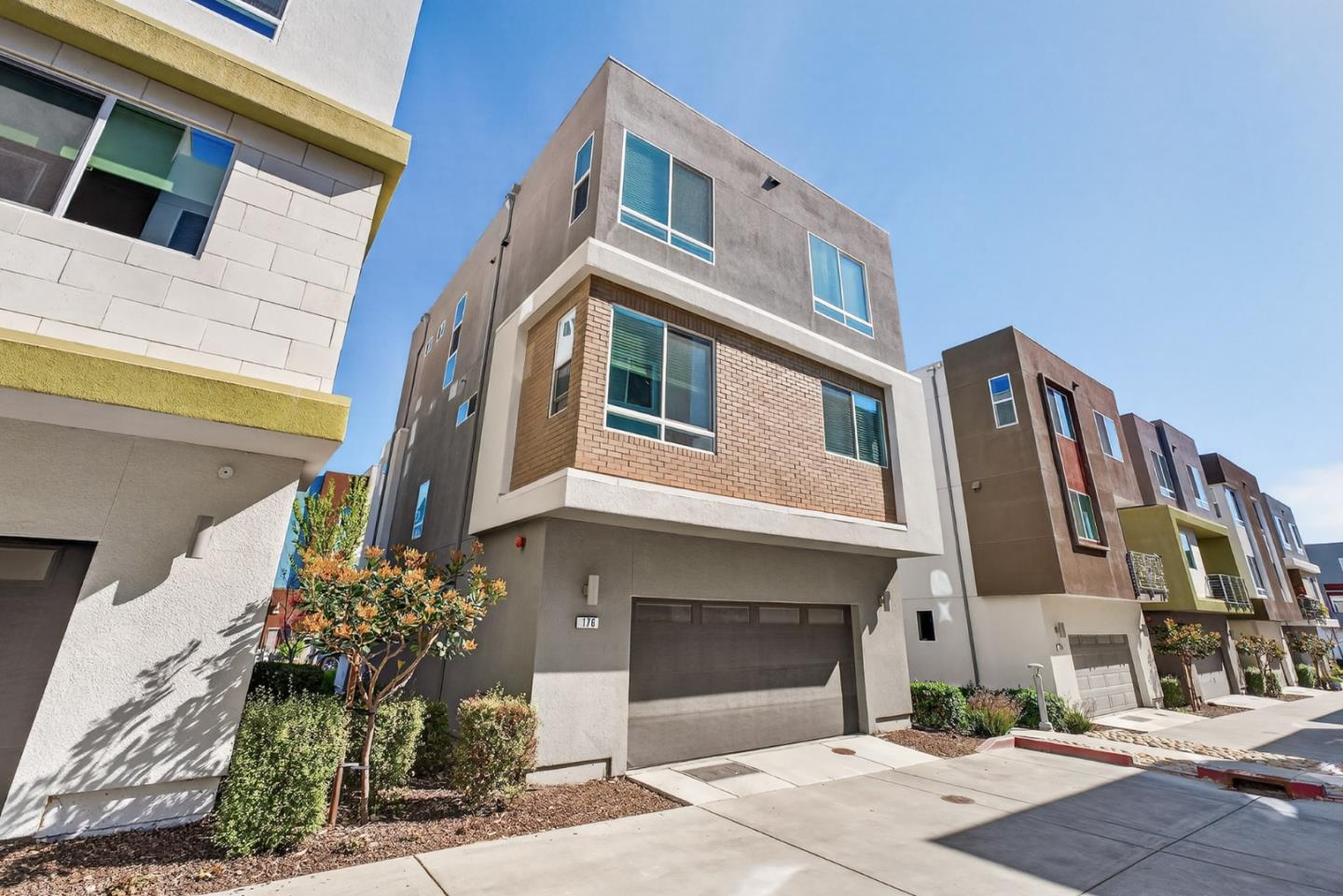 Detail Gallery Image 41 of 51 For 176 Agustin Narvaez St, San Jose,  CA 95136 - 5 Beds | 4 Baths