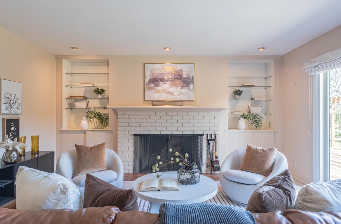 Detail Gallery Image 11 of 72 For 12 Mesa Del Sol, Salinas,  CA 93908 - 4 Beds | 4 Baths