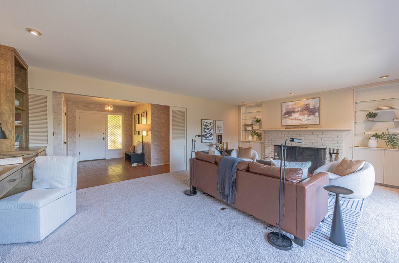 Detail Gallery Image 12 of 72 For 12 Mesa Del Sol, Salinas,  CA 93908 - 4 Beds | 4 Baths