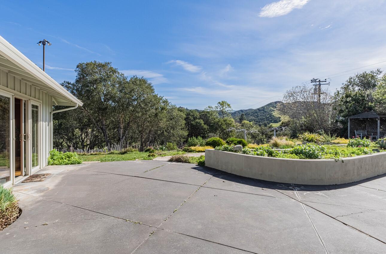 Detail Gallery Image 22 of 72 For 12 Mesa Del Sol, Salinas,  CA 93908 - 4 Beds | 4 Baths