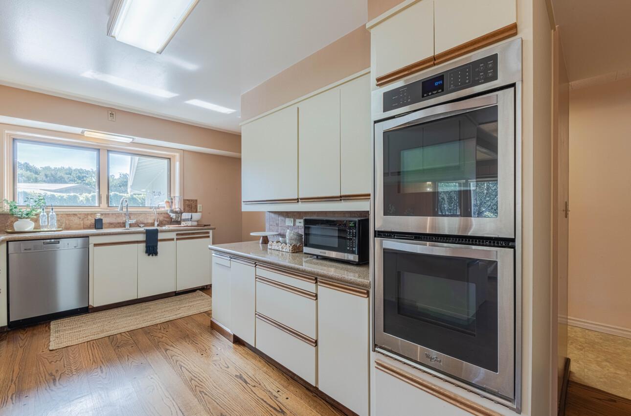 Detail Gallery Image 28 of 72 For 12 Mesa Del Sol, Salinas,  CA 93908 - 4 Beds | 4 Baths