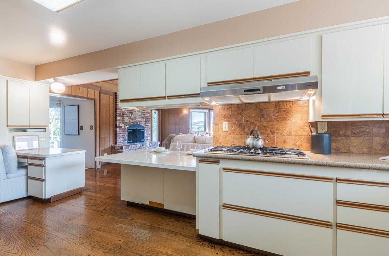 Detail Gallery Image 30 of 72 For 12 Mesa Del Sol, Salinas,  CA 93908 - 4 Beds | 4 Baths