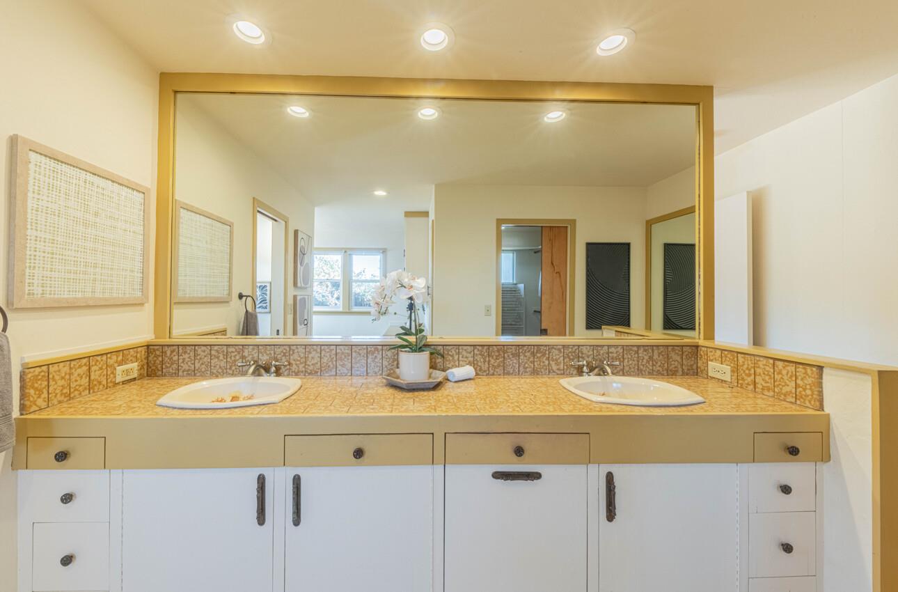 Detail Gallery Image 45 of 72 For 12 Mesa Del Sol, Salinas,  CA 93908 - 4 Beds | 4 Baths