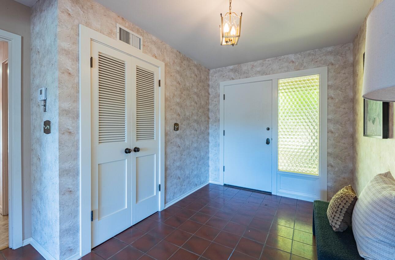 Detail Gallery Image 9 of 72 For 12 Mesa Del Sol, Salinas,  CA 93908 - 4 Beds | 4 Baths