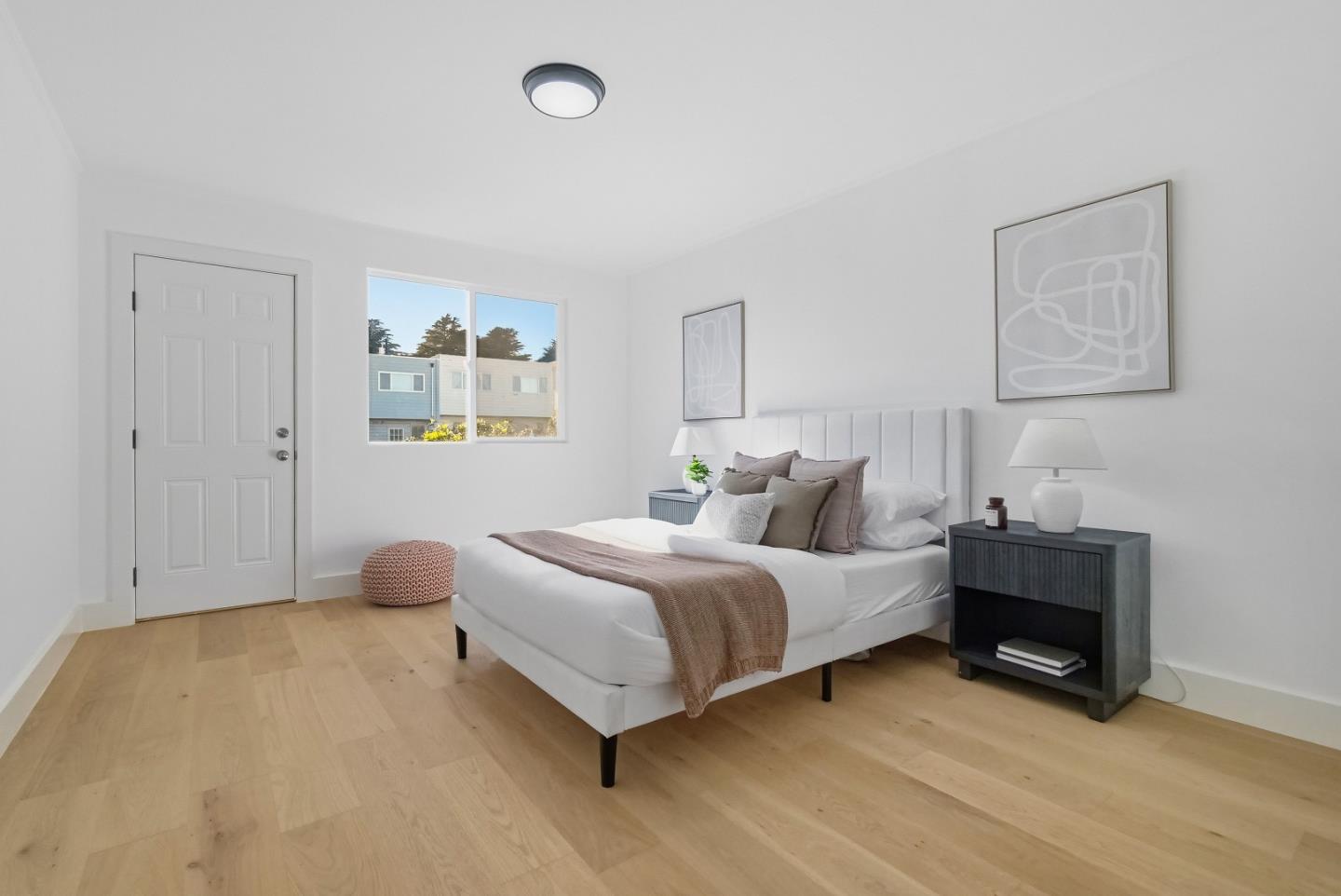 Detail Gallery Image 18 of 42 For 550 Holyoke St, San Francisco,  CA 94134 - 5 Beds | 4 Baths