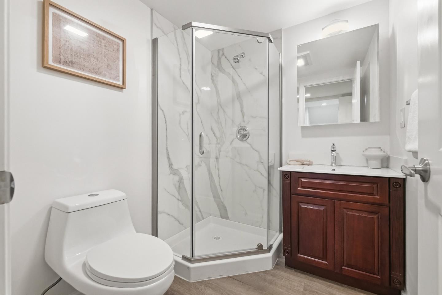 Detail Gallery Image 32 of 42 For 550 Holyoke St, San Francisco,  CA 94134 - 5 Beds | 4 Baths