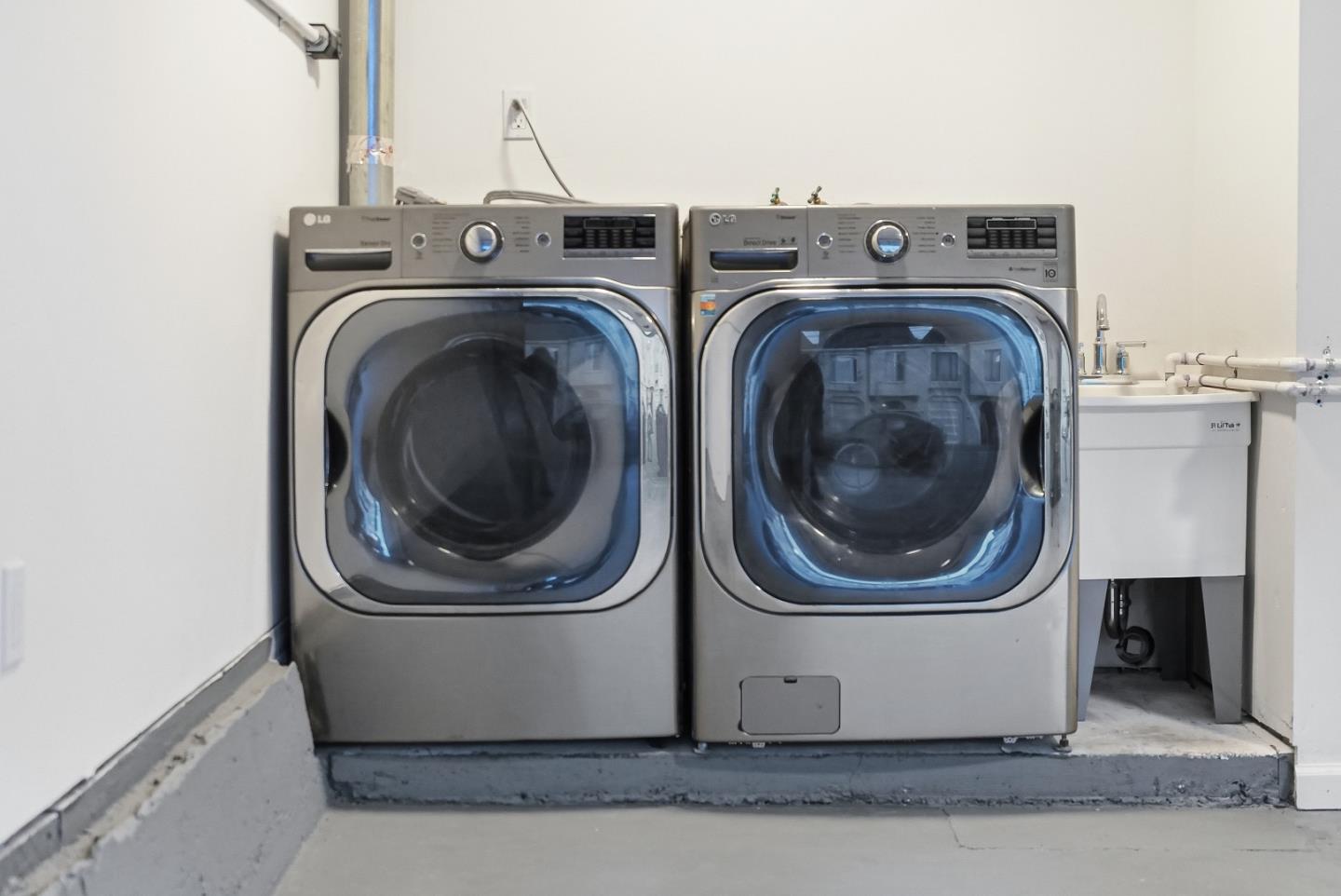 Detail Gallery Image 33 of 42 For 550 Holyoke St, San Francisco,  CA 94134 - 5 Beds | 4 Baths