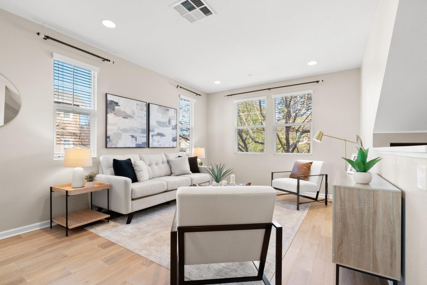 Detail Gallery Image 2 of 35 For 237 Bluebonnet Ln #101,  Scotts Valley,  CA 95066 - 4 Beds | 3/1 Baths