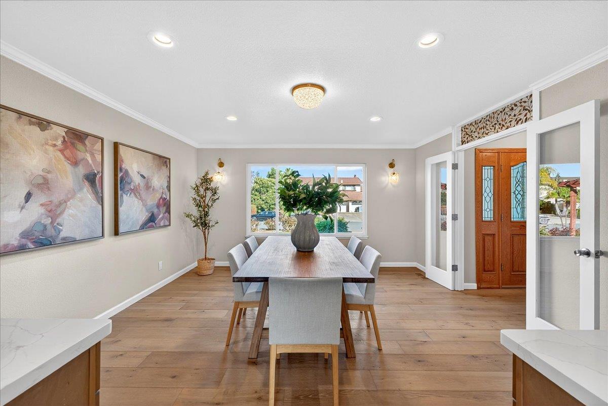 Detail Gallery Image 13 of 80 For 704 Lexington Pl, Gilroy,  CA 95020 - 5 Beds | 3 Baths