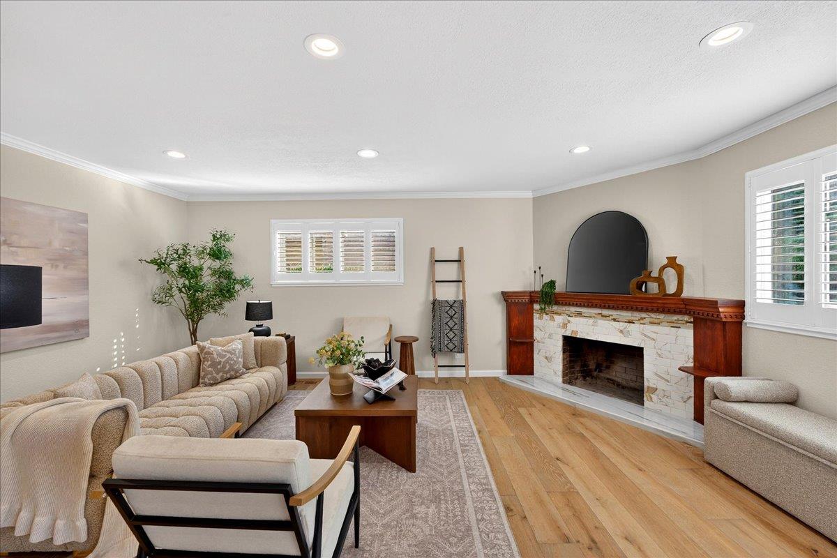 Detail Gallery Image 24 of 80 For 704 Lexington Pl, Gilroy,  CA 95020 - 5 Beds | 3 Baths