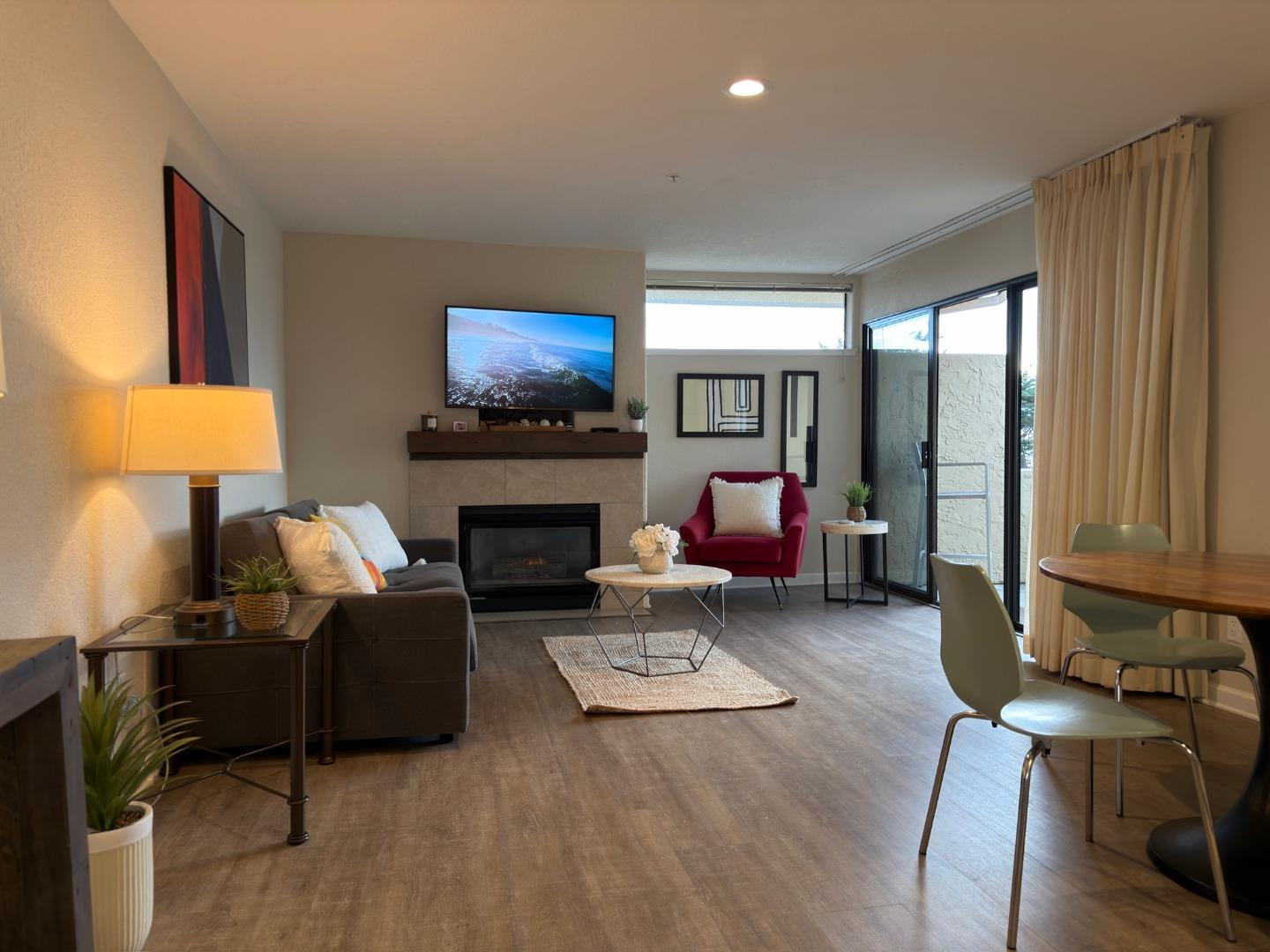 Detail Gallery Image 3 of 22 For 211 Seascape Resort Dr, Aptos,  CA 95003 - 1 Beds | 1 Baths