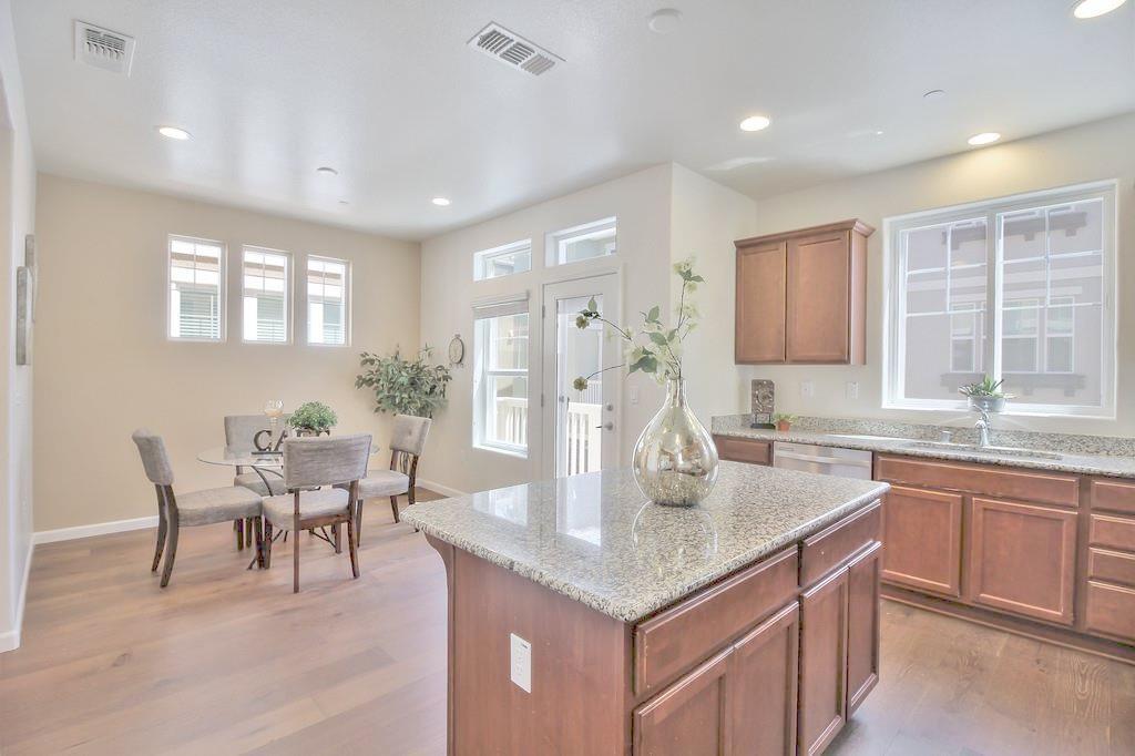 Detail Gallery Image 17 of 35 For 2913 Pescadero Ter, Fremont,  CA 94538 - 4 Beds | 2/2 Baths