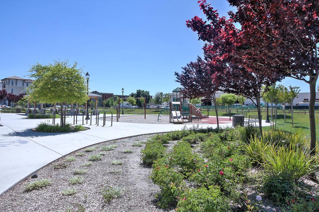 Detail Gallery Image 34 of 35 For 2913 Pescadero Ter, Fremont,  CA 94538 - 4 Beds | 2/2 Baths