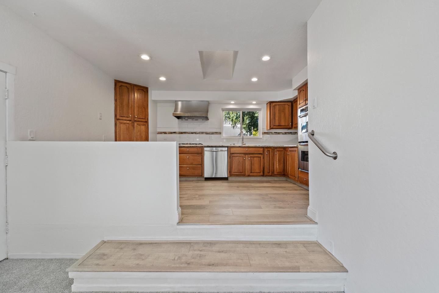 Detail Gallery Image 5 of 21 For 1177 Smith Ave, Campbell,  CA 95008 - – Beds | – Baths