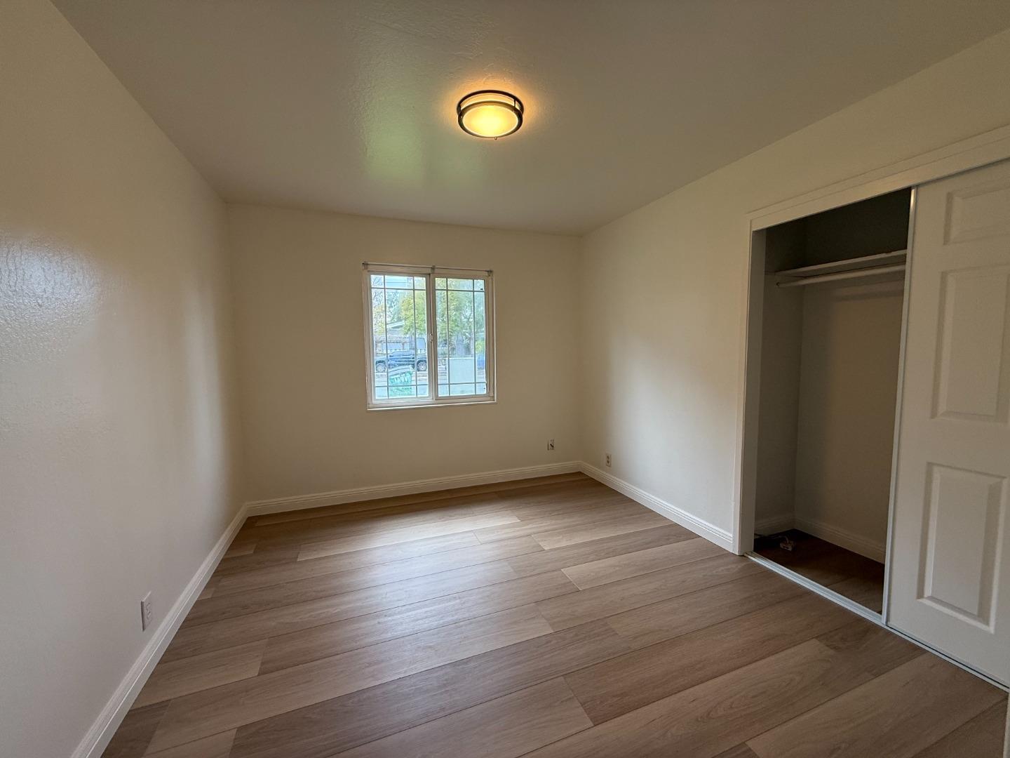 Detail Gallery Image 9 of 13 For 354 N 5th St, San Jose,  CA 95112 - – Beds | – Baths