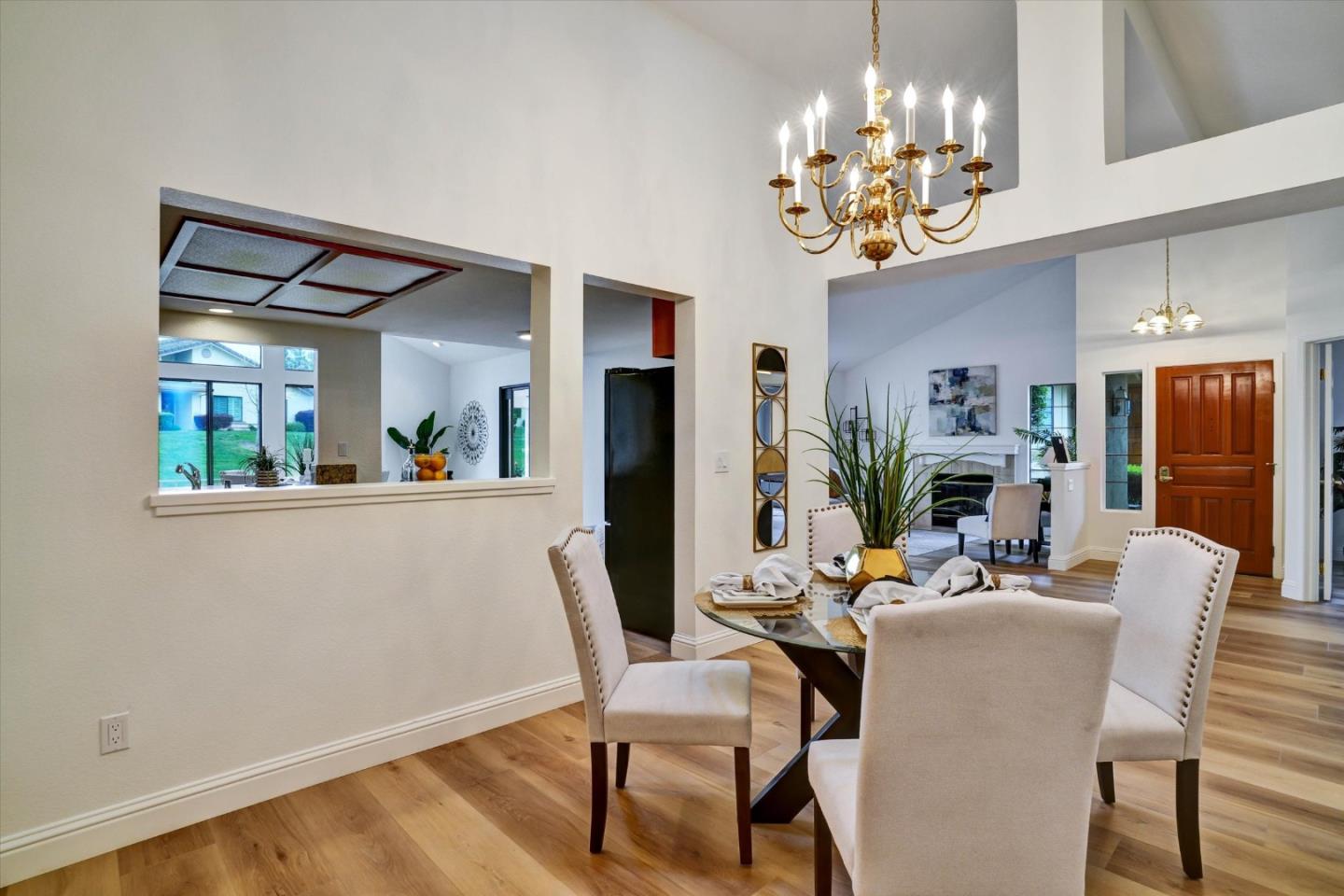 Detail Gallery Image 11 of 48 For 3123 Lake Trasimeno Dr, San Jose,  CA 95135 - 2 Beds | 2 Baths