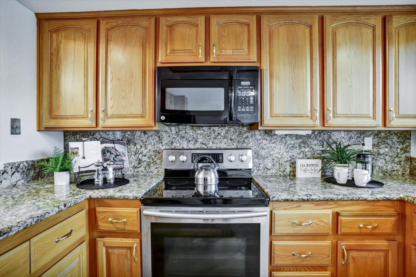 Detail Gallery Image 13 of 48 For 3123 Lake Trasimeno Dr, San Jose,  CA 95135 - 2 Beds | 2 Baths