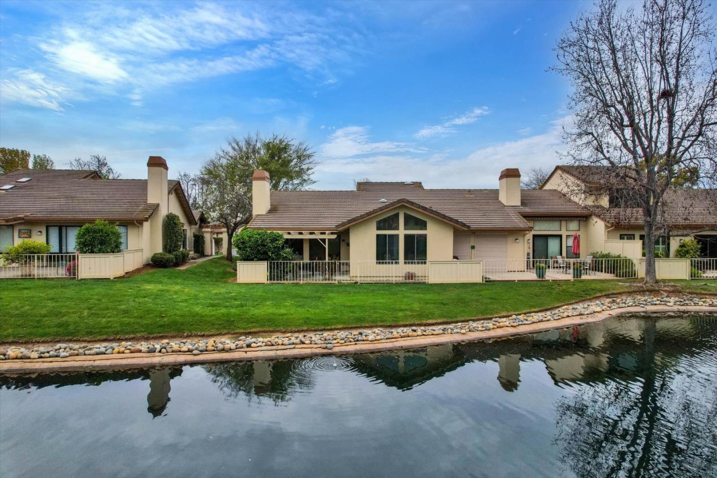 Detail Gallery Image 34 of 48 For 3123 Lake Trasimeno Dr, San Jose,  CA 95135 - 2 Beds | 2 Baths