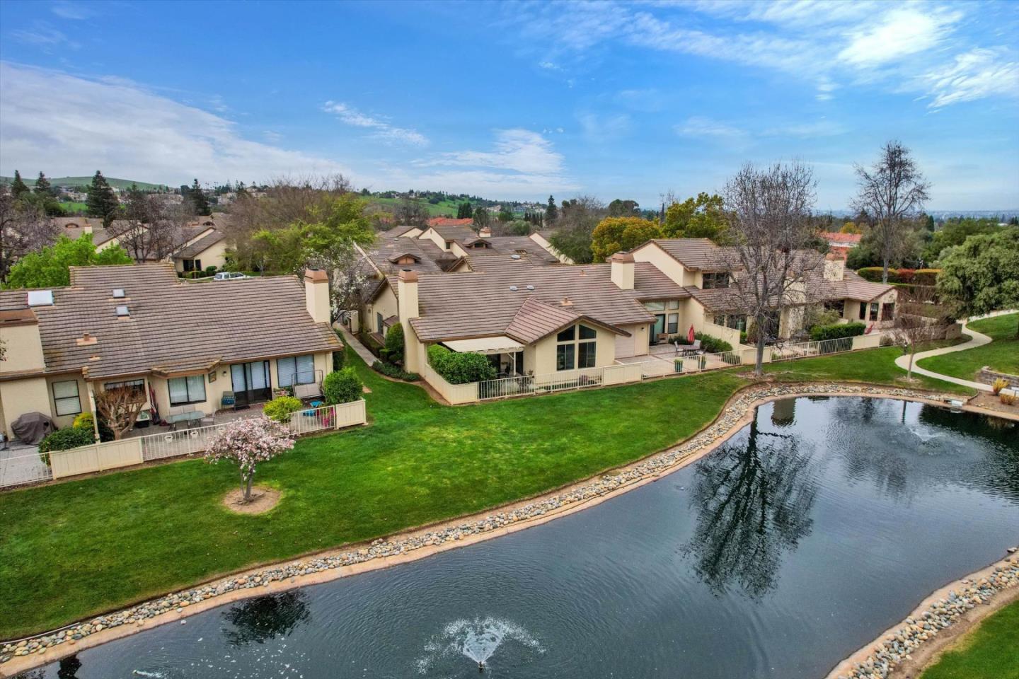 Detail Gallery Image 36 of 48 For 3123 Lake Trasimeno Dr, San Jose,  CA 95135 - 2 Beds | 2 Baths