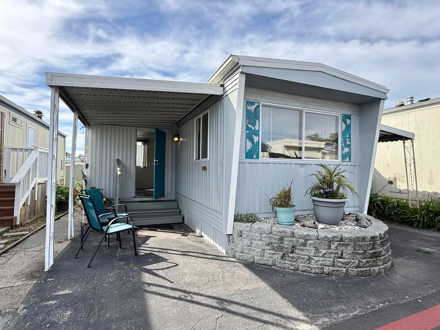 Detail Gallery Image 2 of 15 For 925 38th #33,  Santa Cruz,  CA 95062 - 1 Beds | 1 Baths