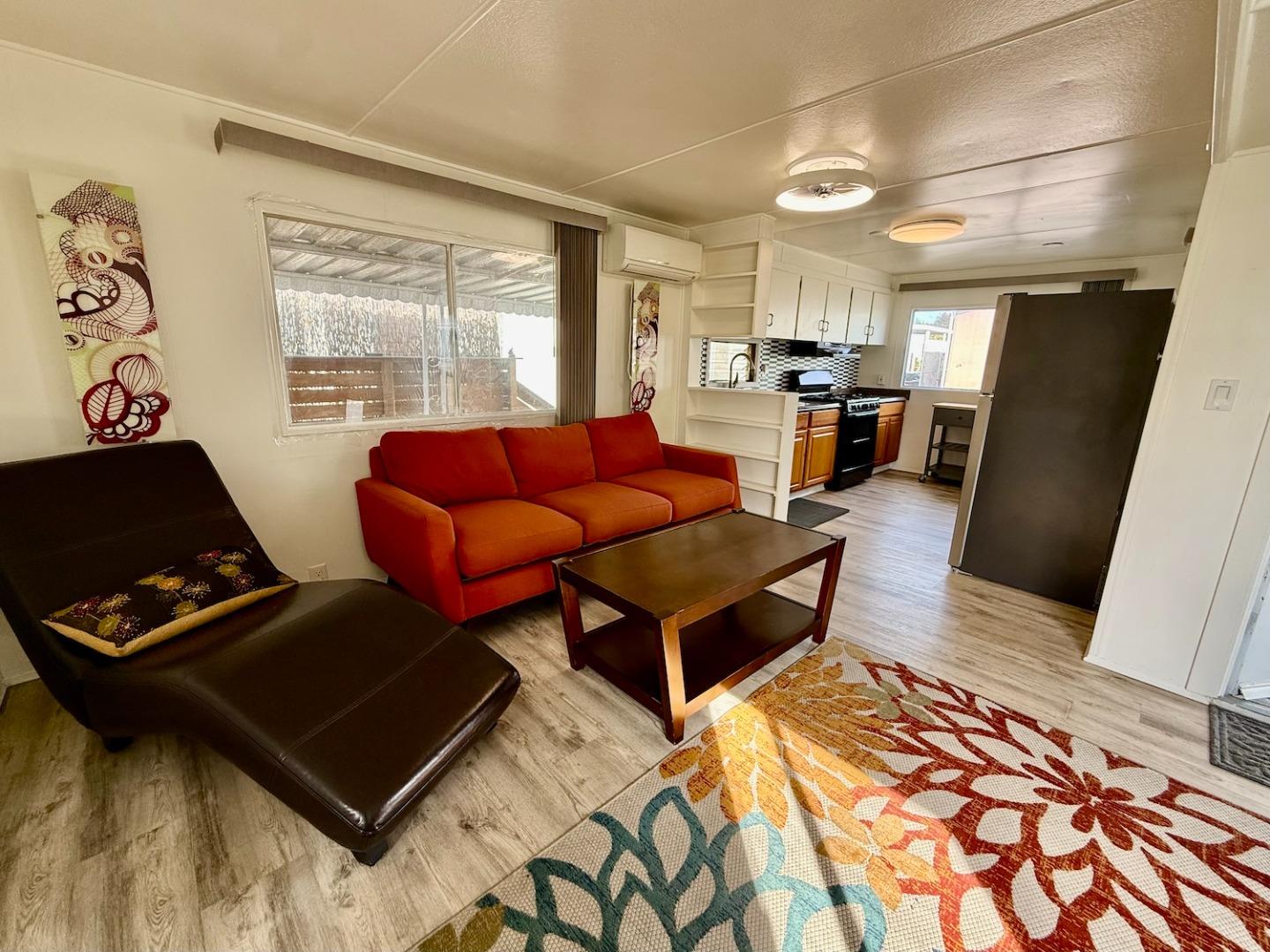 Detail Gallery Image 6 of 15 For 925 38th #33,  Santa Cruz,  CA 95062 - 1 Beds | 1 Baths