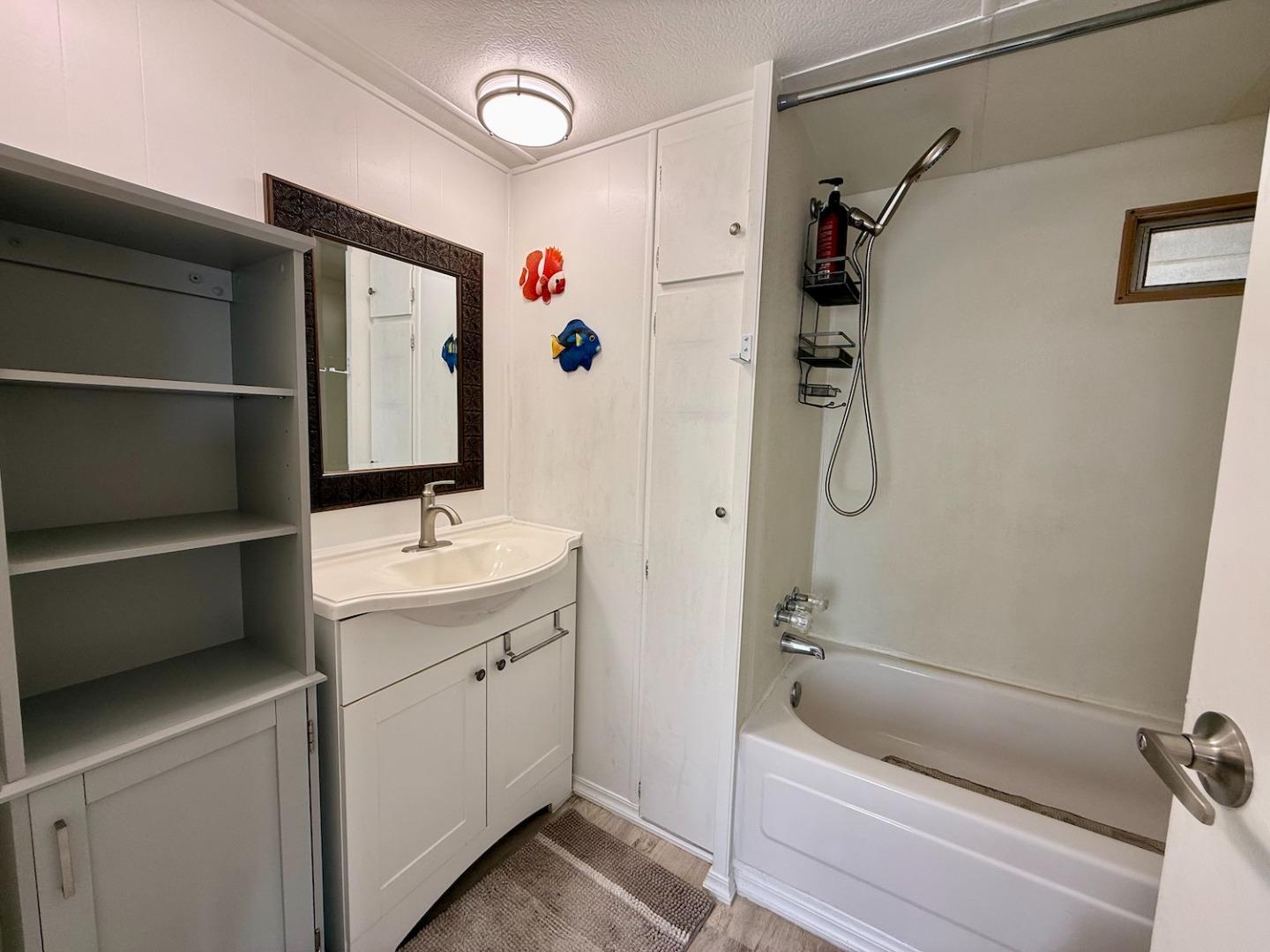Detail Gallery Image 9 of 15 For 925 38th #33,  Santa Cruz,  CA 95062 - 1 Beds | 1 Baths