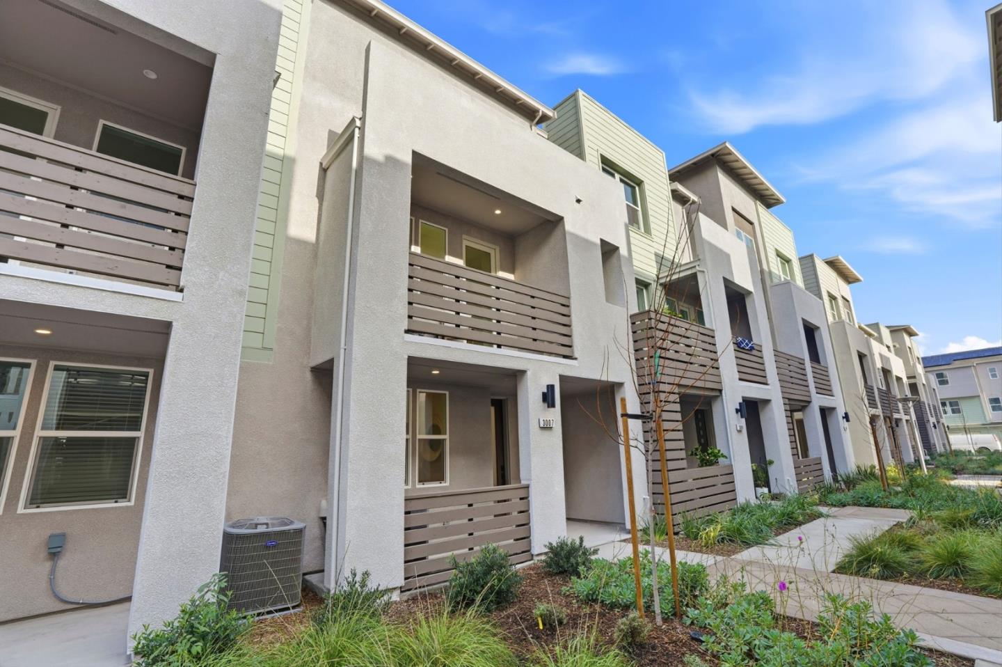 Detail Gallery Image 2 of 24 For 3108 Seashell Ter, San Ramon,  CA 94583 - 3 Beds | 3/1 Baths